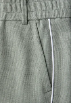 Broek met smalle pijpen