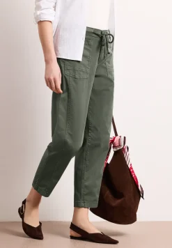Broek met taps toelopende pijpen van keperstof