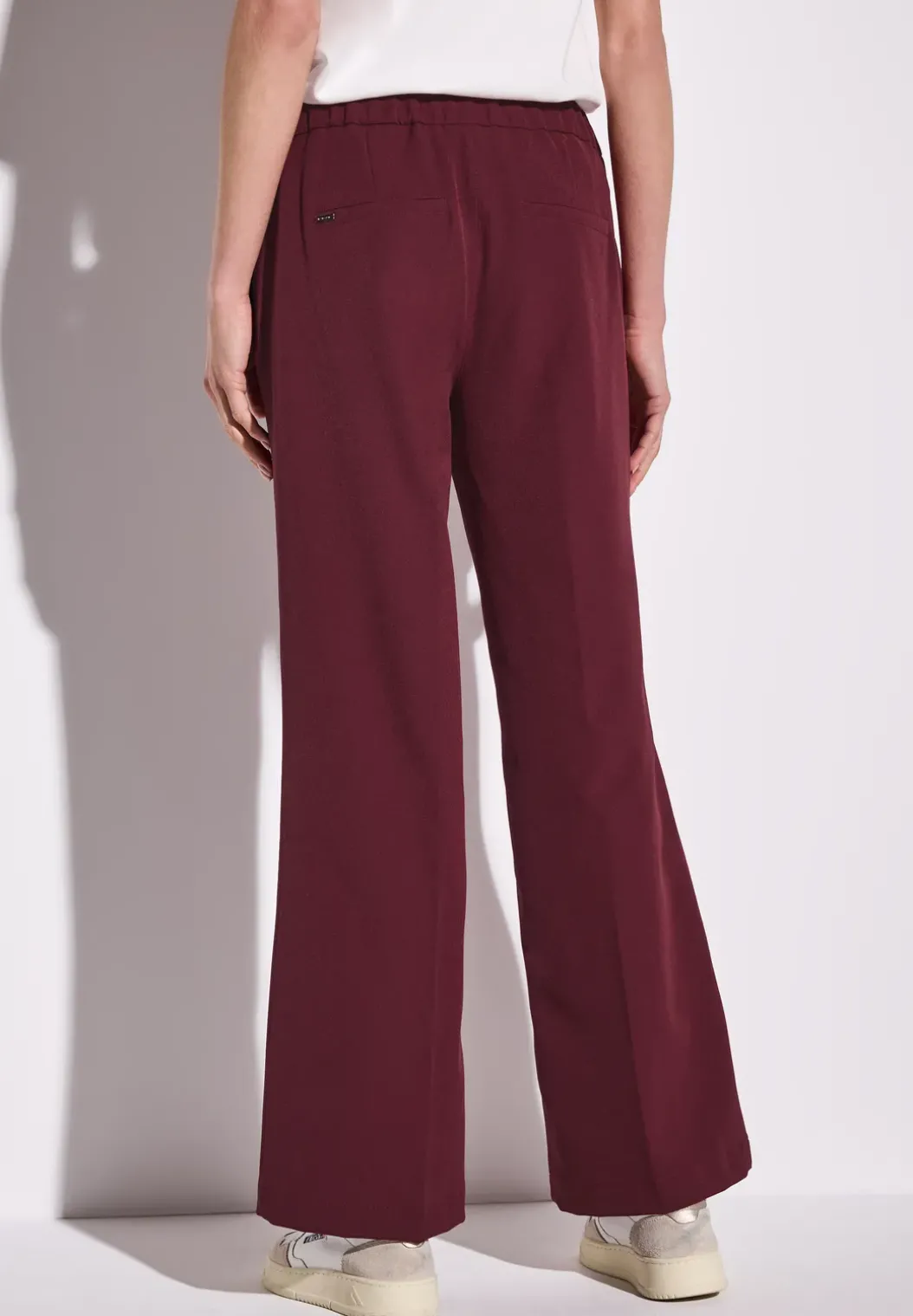 Broek met wijde pijpen in keperstof