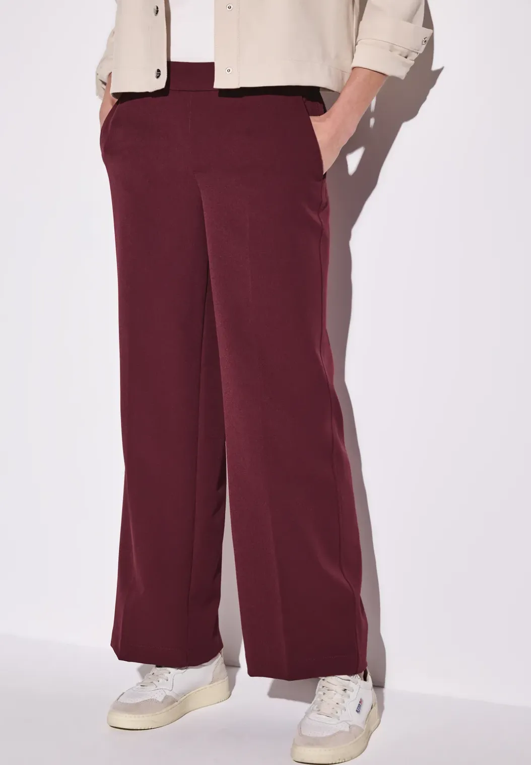 Broek met wijde pijpen in keperstof