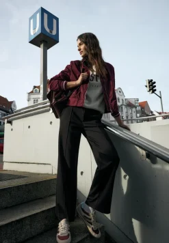 Broek met wijde pijpen in keperstof