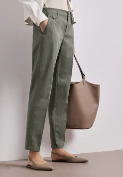 Casual fit chino's in een zachte stof