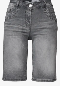 Casual fit denim shorts