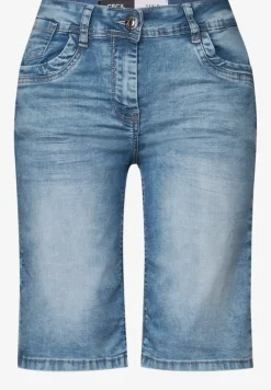 Casual fit denim shorts