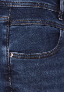 Casual fit indigo jeans