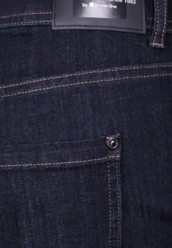 Casual fit jeans