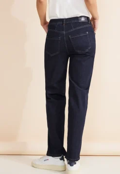 Casual fit jeans