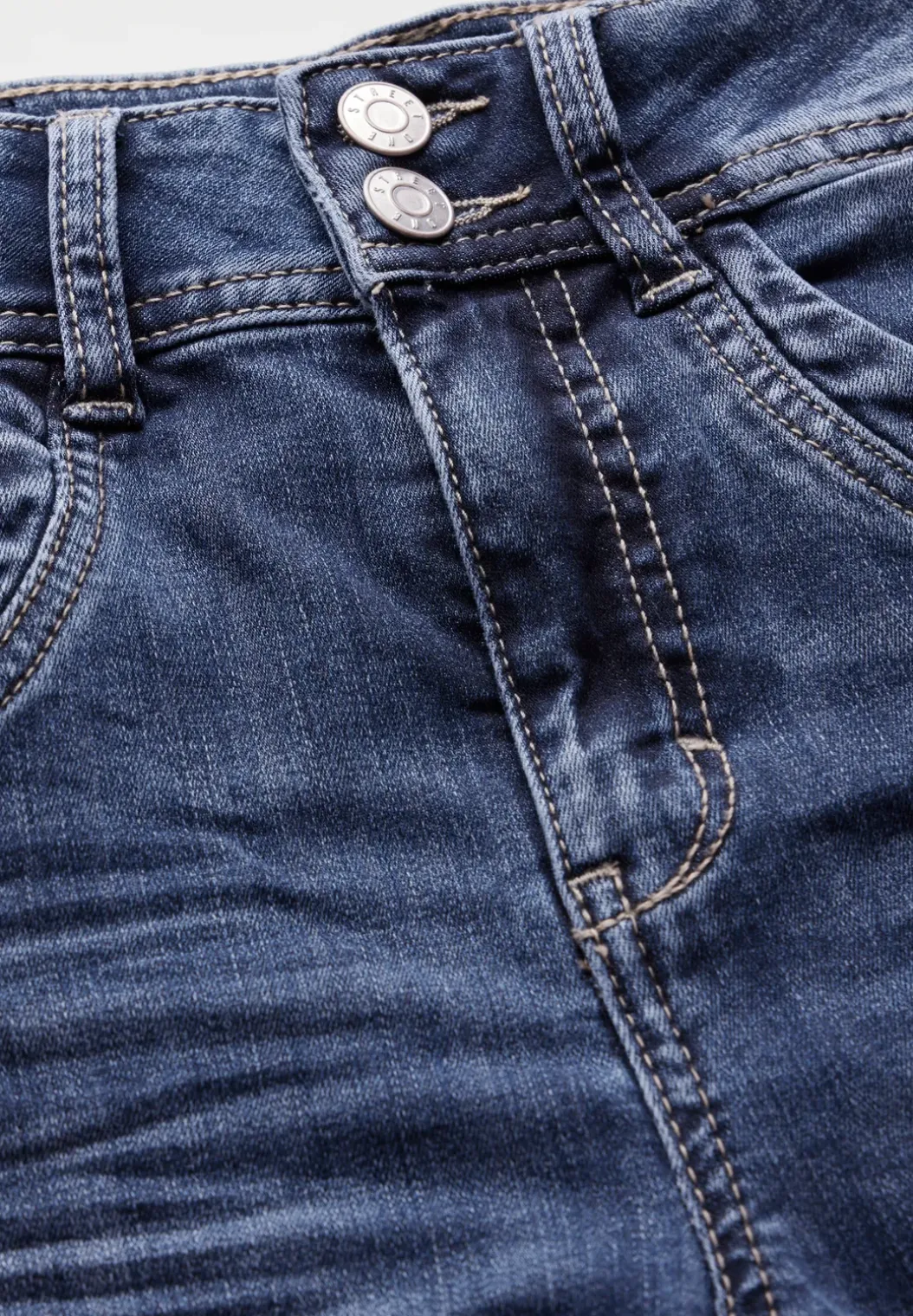 Casual jeans