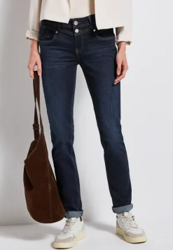 Casual jeans