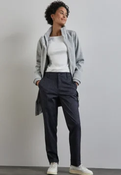 Chino in een gemêleerde look