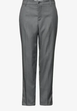 Chino in een gemêleerde look