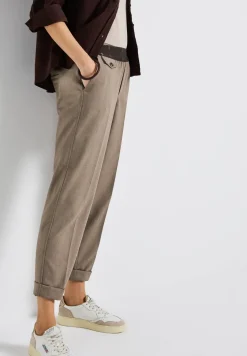 Chino met tailleband