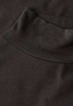 Col shirt