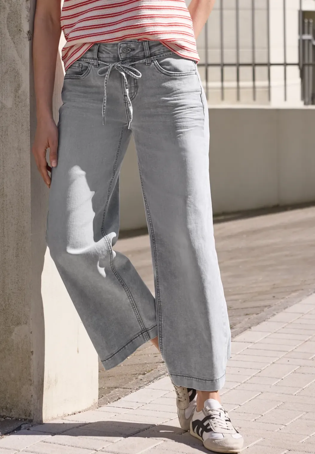 Cropped jeans met wijde pijpen in een Loose Fit