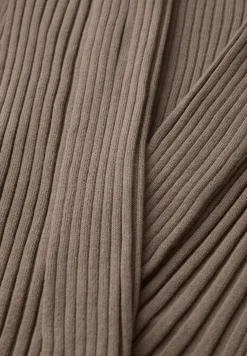 Cutline Vest