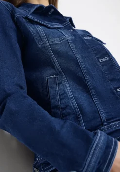 Denim jack met borstzakken en knopen
