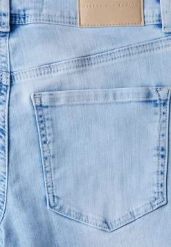 Flared jeans