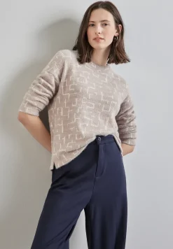 Fluffy shirt met print