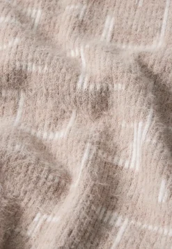 Fluffy shirt met print