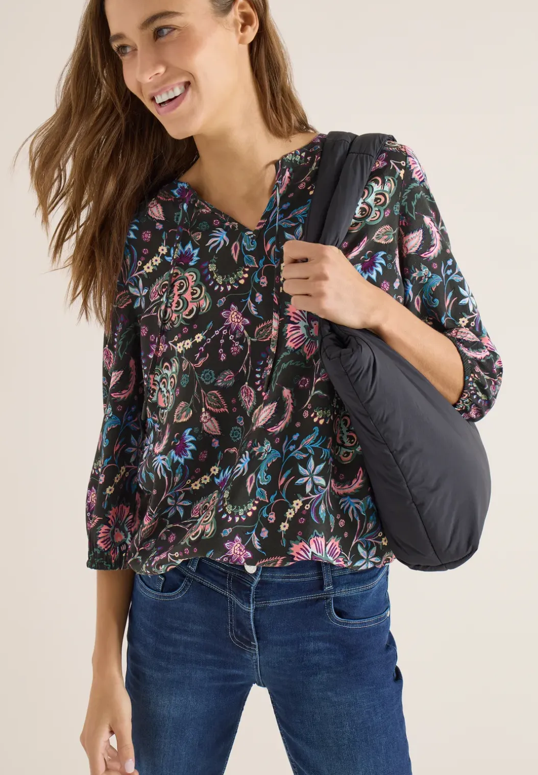 Gedessineerde blouse
