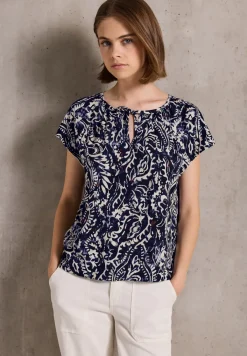 Gedessineerde blouse met rimpels