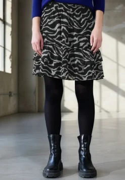 Gedessineerde chiffon rok