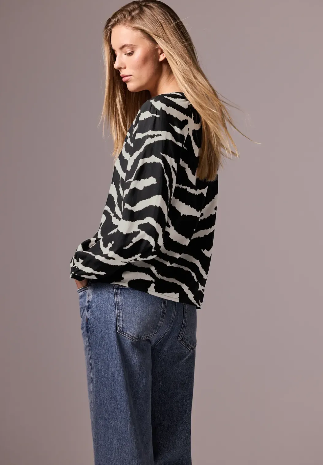 Gedessineerde raglan blouse