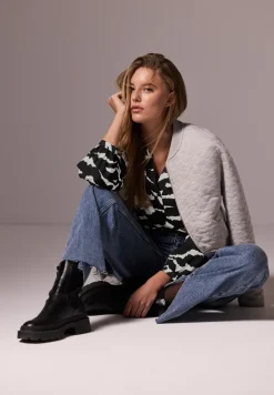 Gedessineerde raglan blouse