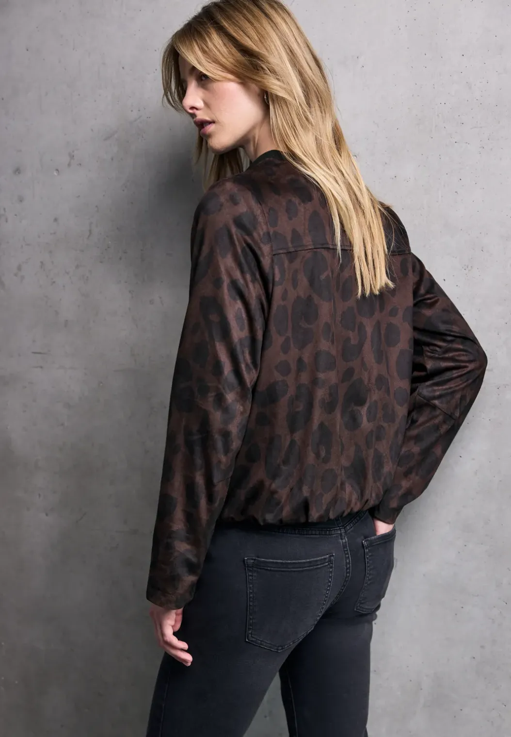 Gedessineerde velours blouson