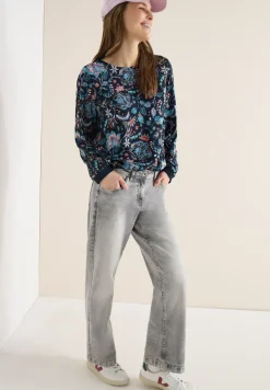 Gedessineerde blouse