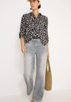 Gedessineerde blouse
