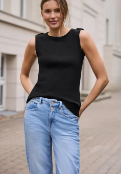 Geribbelde top met knoopdetail