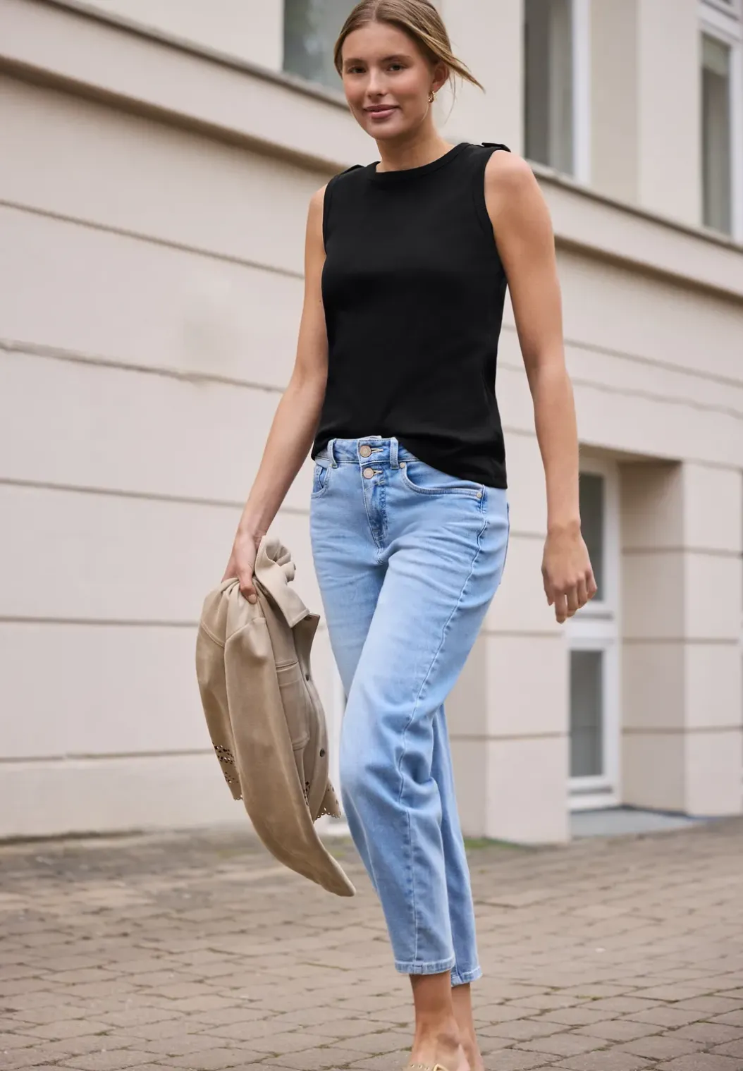 Geribbelde top met knoopdetail