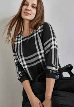 Geruite blouse