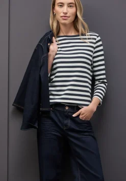 Gestreept boothals shirt