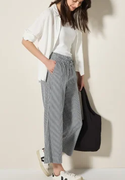 Gestreepte seersucker broek