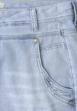 High Waist Barrel Leg Jeans in Loose Fit