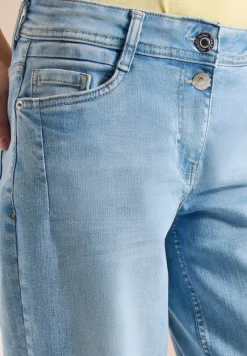 High Waist Barrel Leg Jeans in Loose Fit