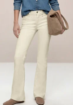 High Waist Bootcut jeans in Slim Fit