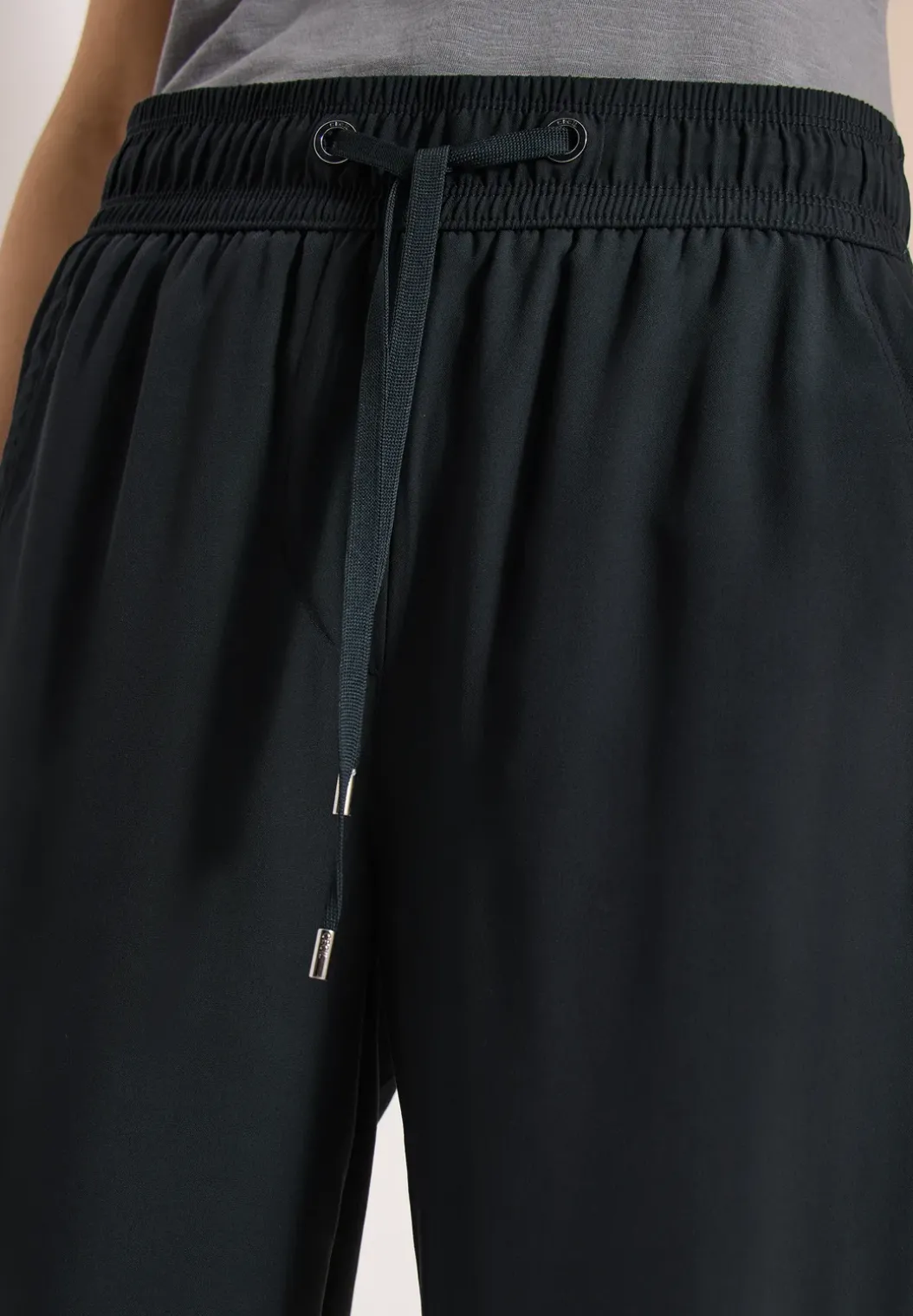 High Waist broek met wijde pijpen in Loose Fit