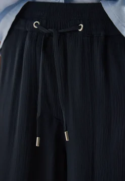 High Waist shorts met Wide Legs en structuur
