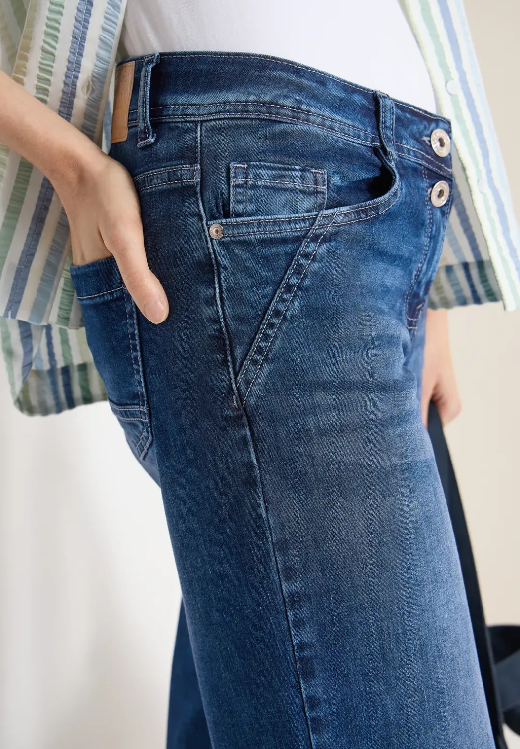 High Waist Wide Legs jeans in Loose Fit