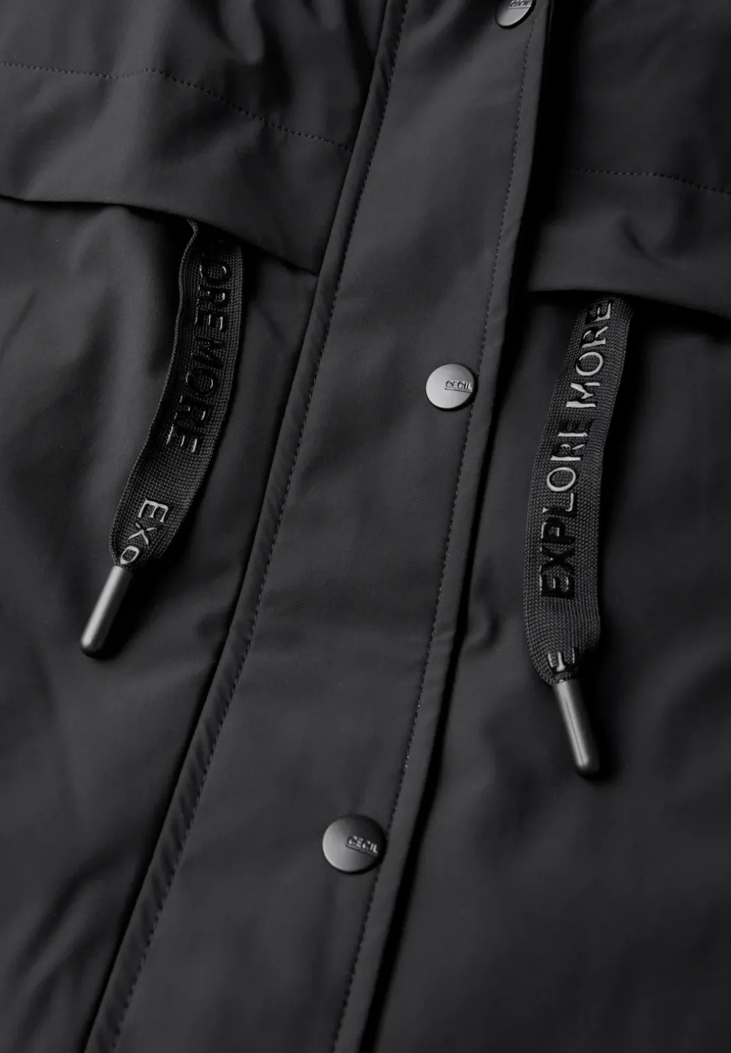 2-in-1 trenchcoat