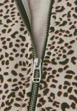 Jas met leopatroon