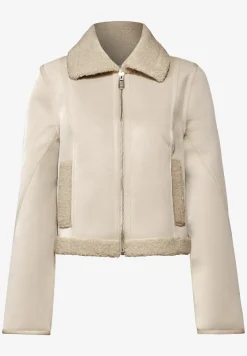 Jas met wol look details
