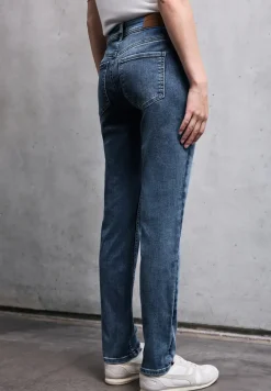 Jeans met destroyed details