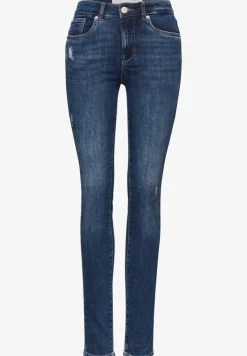 Jeans met destroyed details