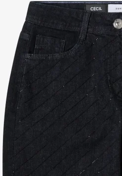 Jeans met edelstenen