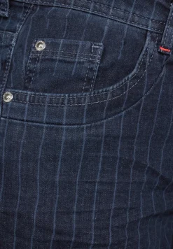 Jeans met krijtstreeplook