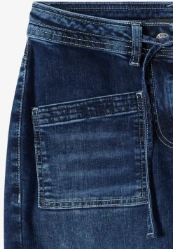 Jeans met opgestikte zakken